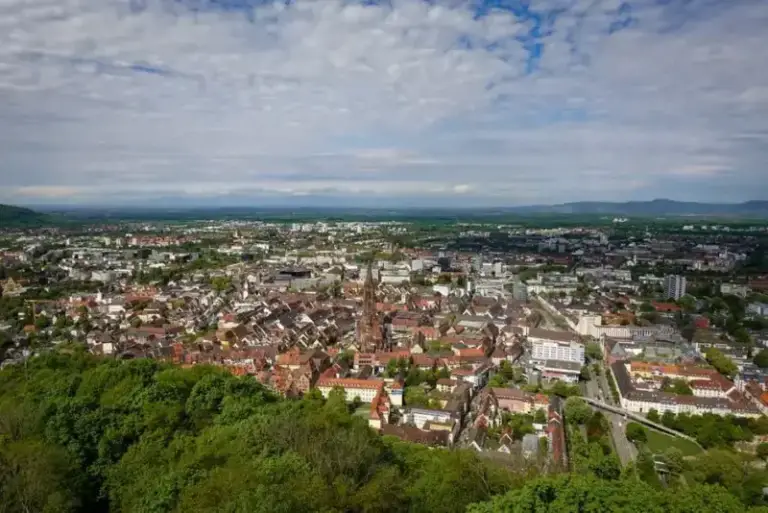 advita Haus Am Auwald in Freiburg - Tagespflege, Betreutes Wohnen, Pflege-Wohngemeinschaft in Freiburg im…