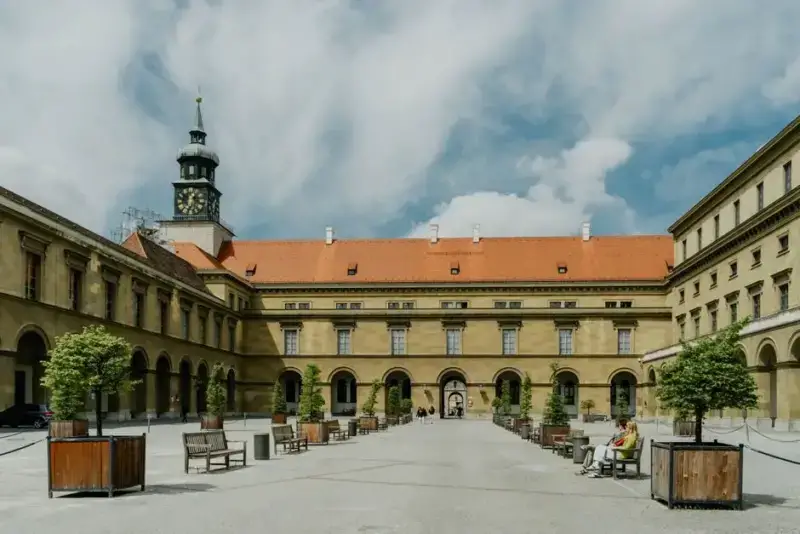 Curegia GmbH Tagespflege im Kloster St. Gabriel in Tagespflege in München
